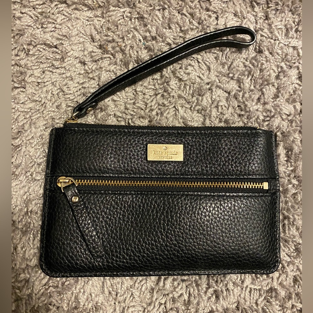 Black Kate Spade wallet/wristlet